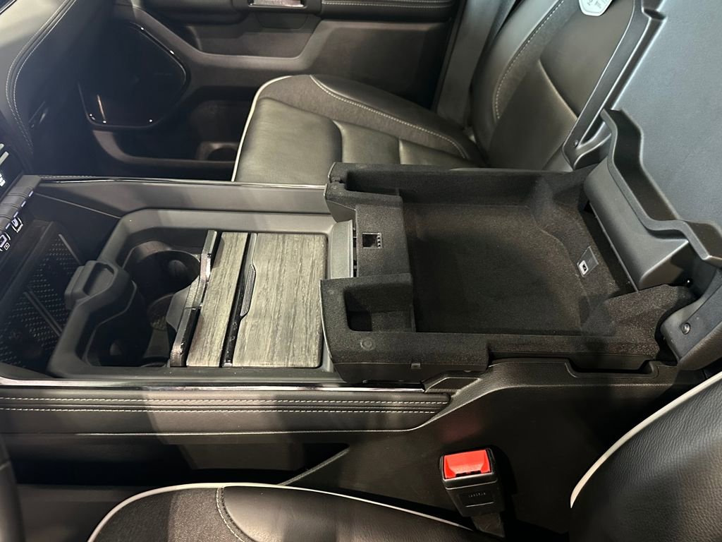 Used 2025 RAM 1500 Limited AWD/4WD image 26