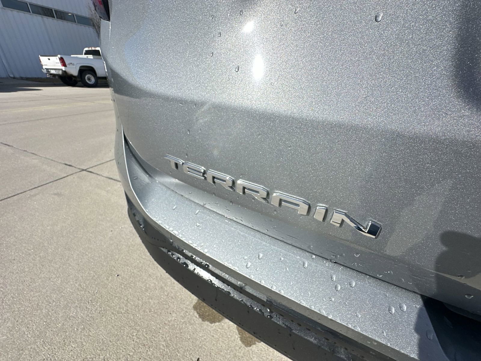 Used 2023 GMC Terrain SLE w/ Driver Convenience Package FWD image 30