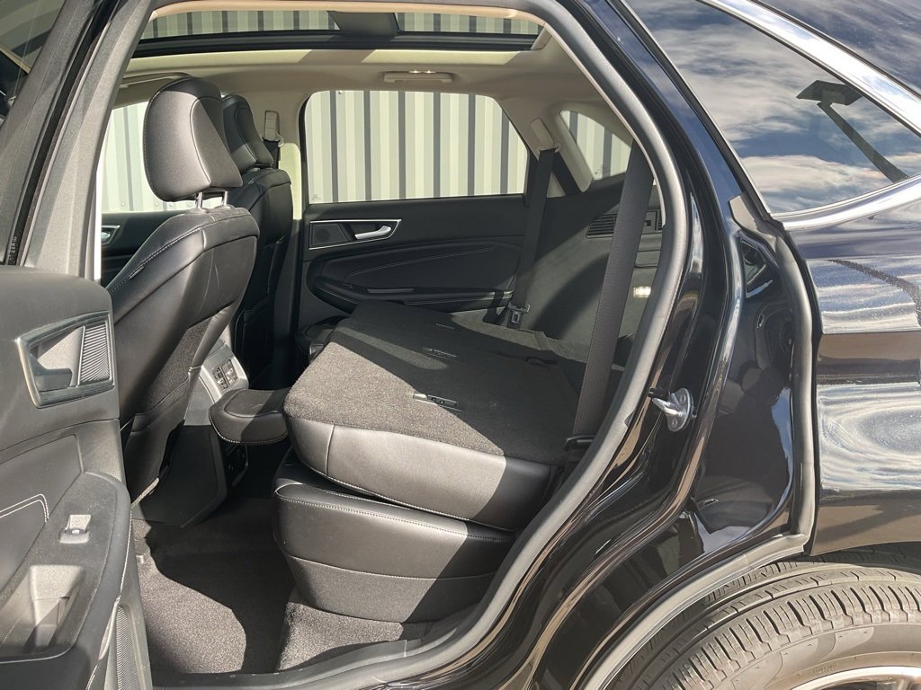 Used 2024 Ford Edge Titanium w/ Equipment Group 301A image 21