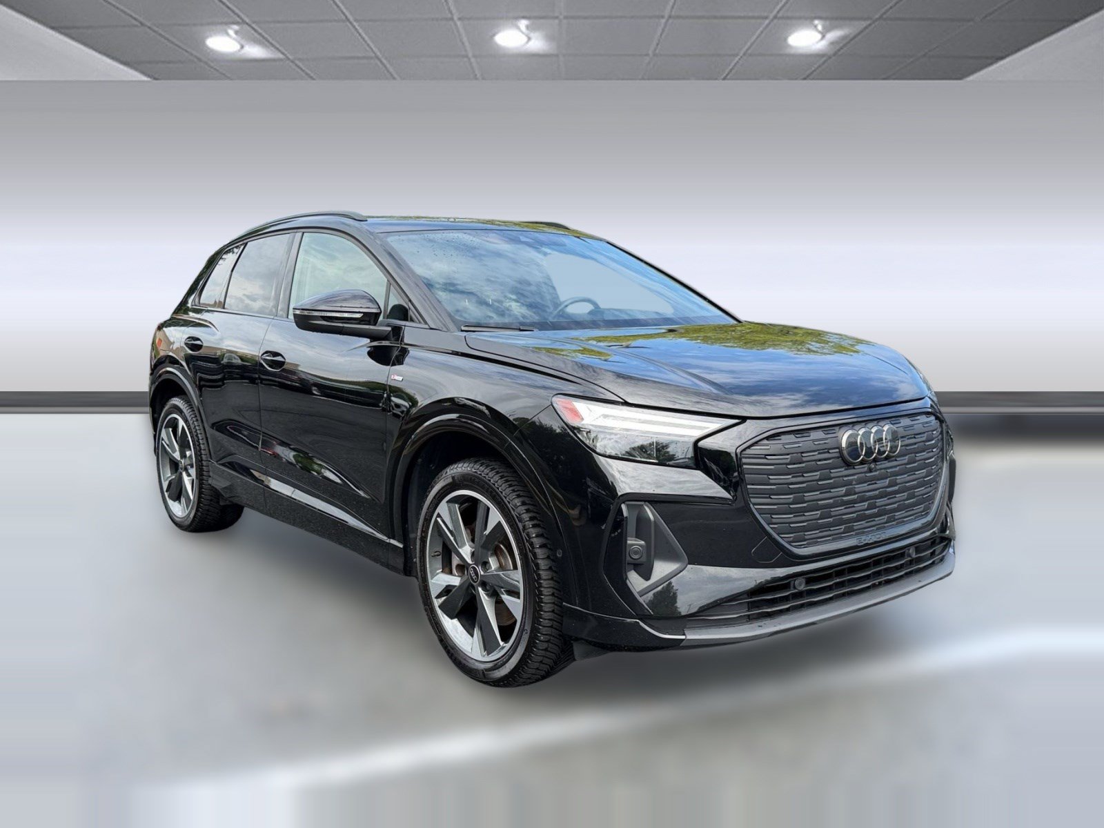 Used 2023 Audi Q4 e-tron Premium Plus w/ Premium Plus AWD/4WD image 7