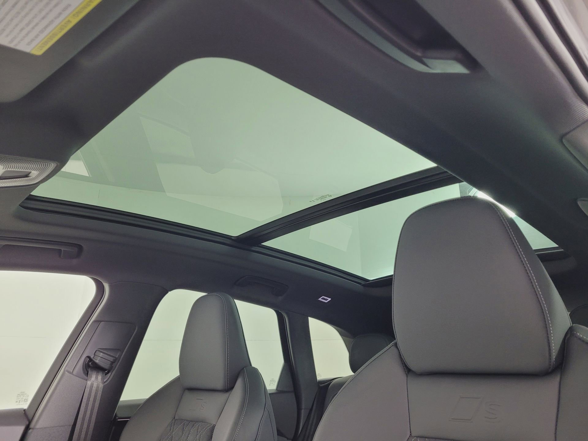 New 2025 Audi SQ5 Premium Plus image 17