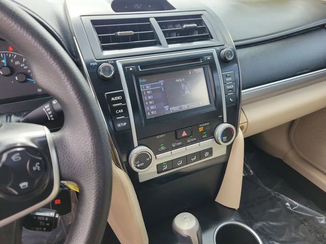 Used 2014 Toyota Camry L FWD image 27