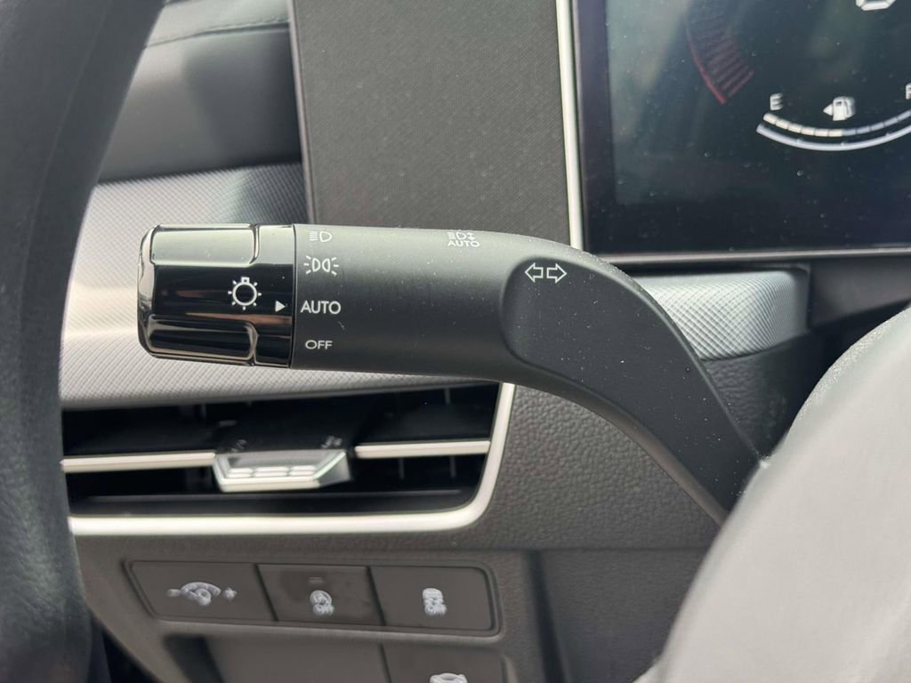 Certified 2025 Hyundai Sonata SE image 18