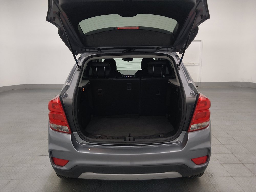 Used 2020 Chevrolet Trax LT w/ LT Convenience Package FWD image 29