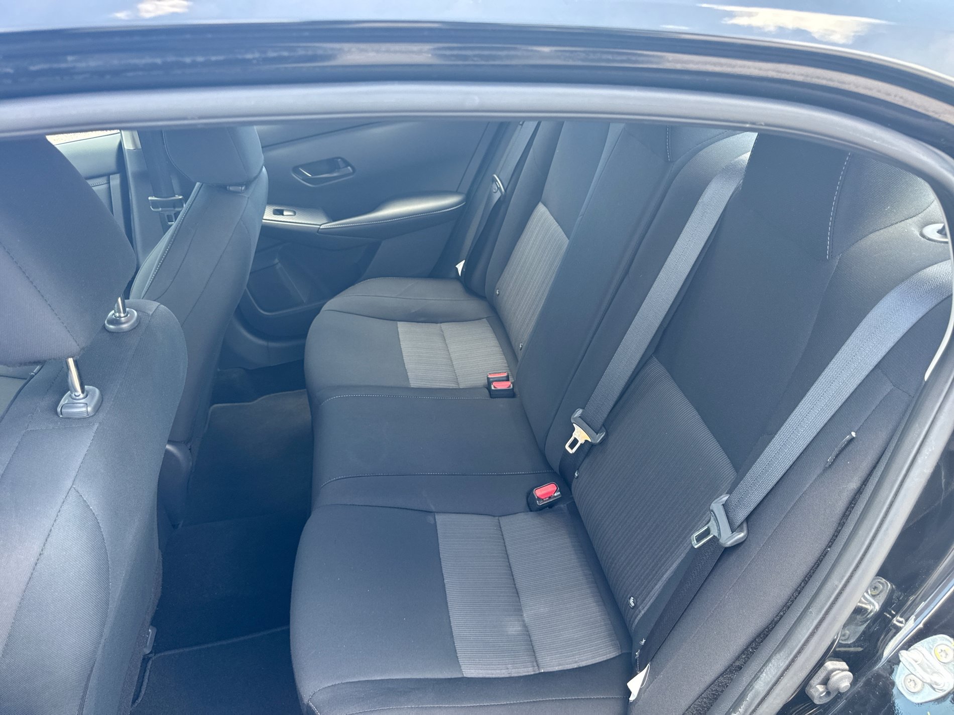 Used 2024 Nissan Sentra SV FWD image 15