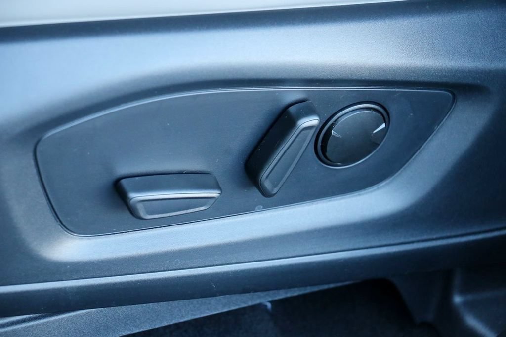 New 2026 Ford Explorer Active w/ Active Comfort Package RWD image 17