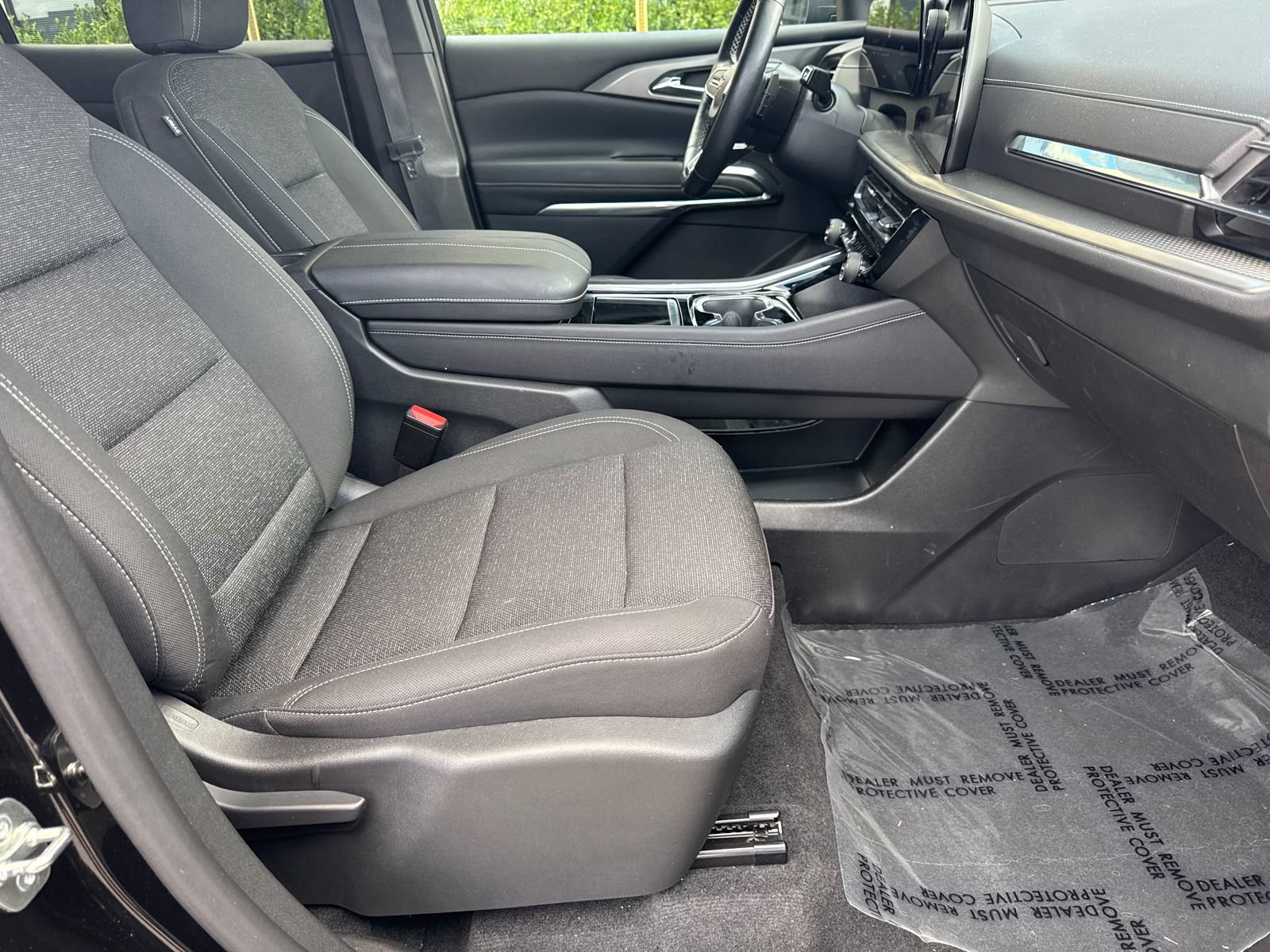Used 2024 Chevrolet Traverse LS FWD image 13