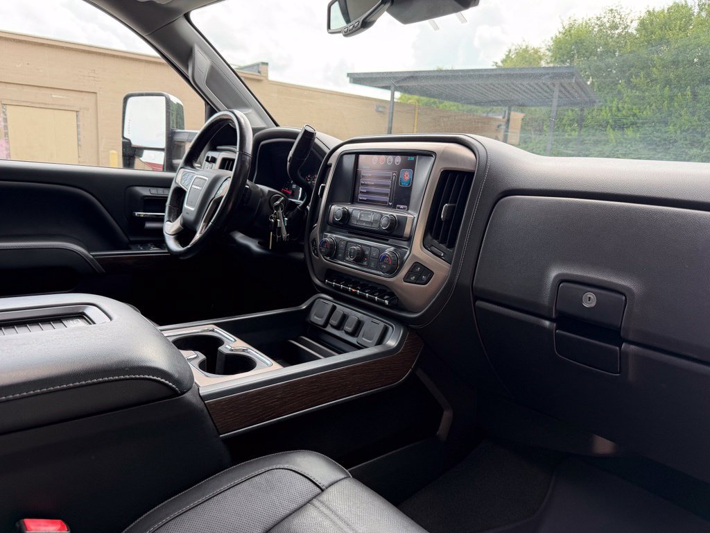 Used 2018 GMC Sierra 3500 Denali w/ Duramax Plus Package AWD/4WD image 12