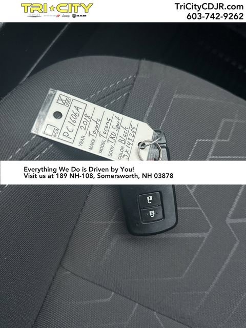 Used 2018 Toyota Tacoma TRD Sport w/ Technology Package image 33