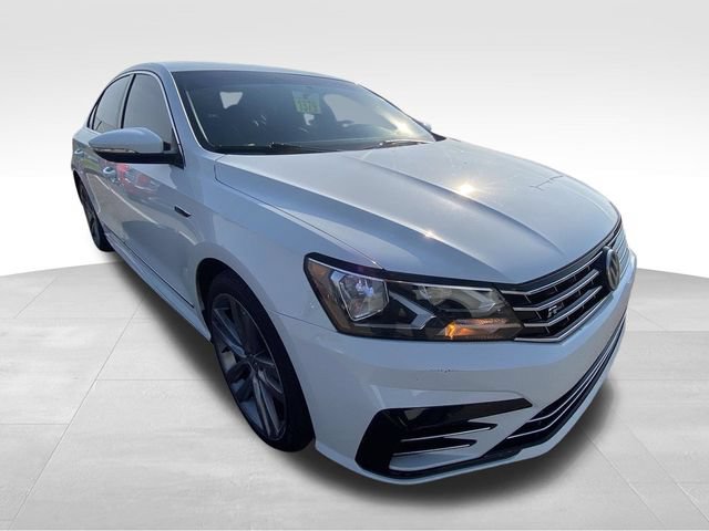 Used 2017 Volkswagen Passat 1.8T R-Line FWD image 13