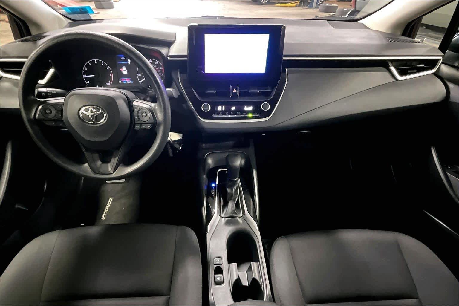 Used 2023 Toyota Corolla LE w/ Carpet Mat Package (TMS) FWD image 14