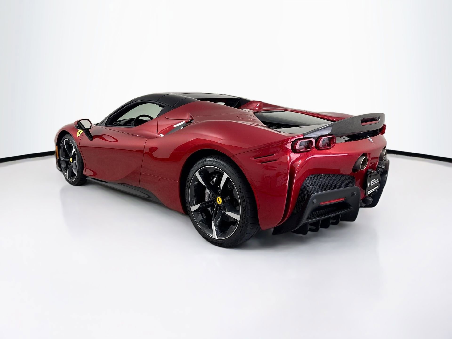Certified 2022 Ferrari SF90 Spider AWD/4WD image 5