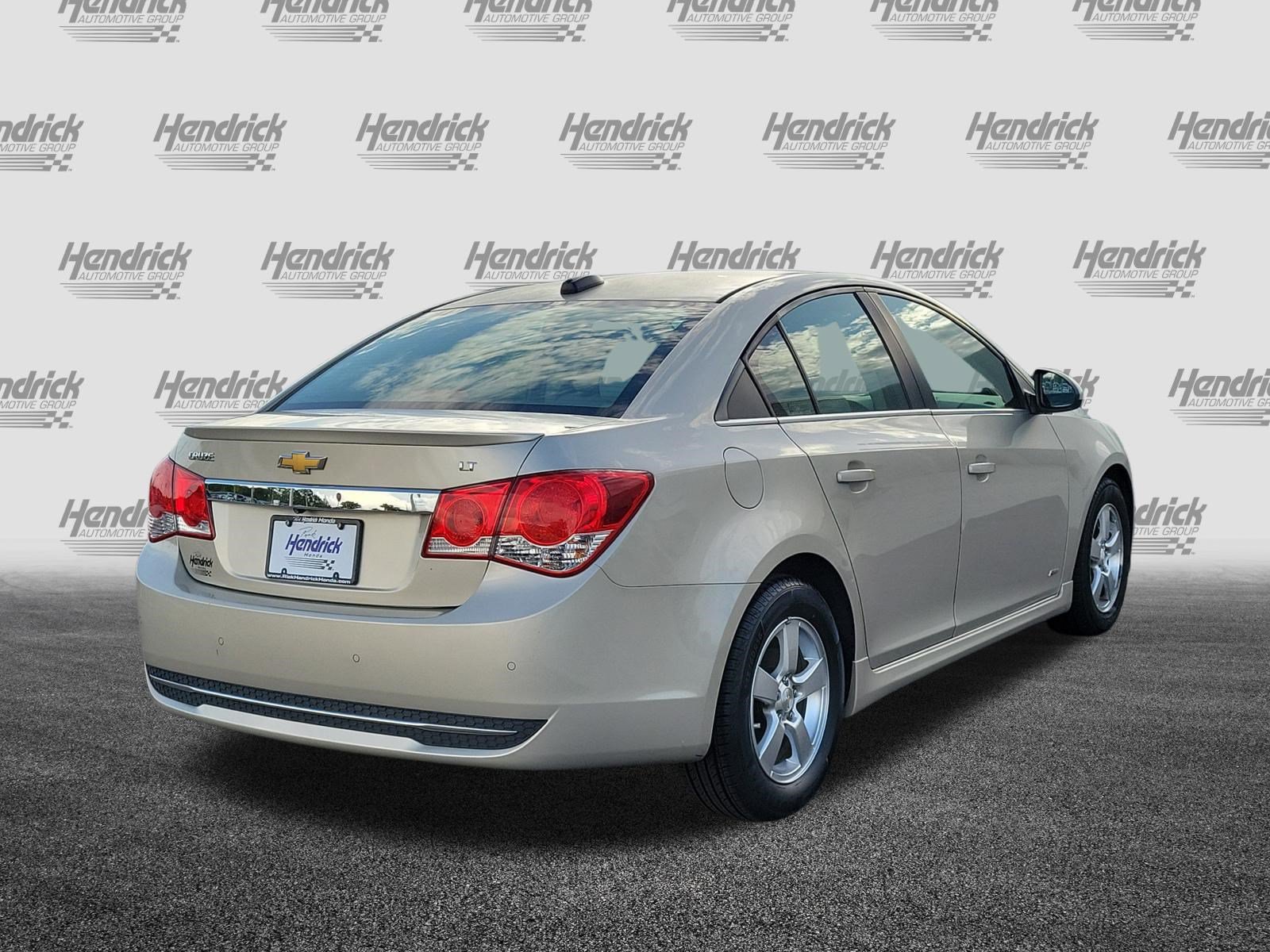 Used 2015 Chevrolet Cruze LT w/ Enhanced Safety Package FWD image 7