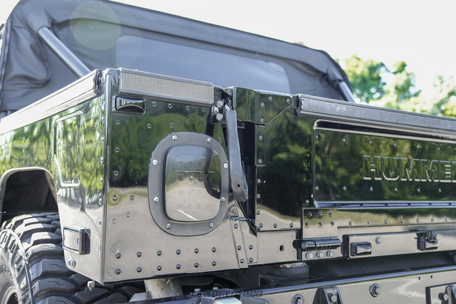 Used 2003 HUMMER H1 4-Door Open Top AWD/4WD image 85