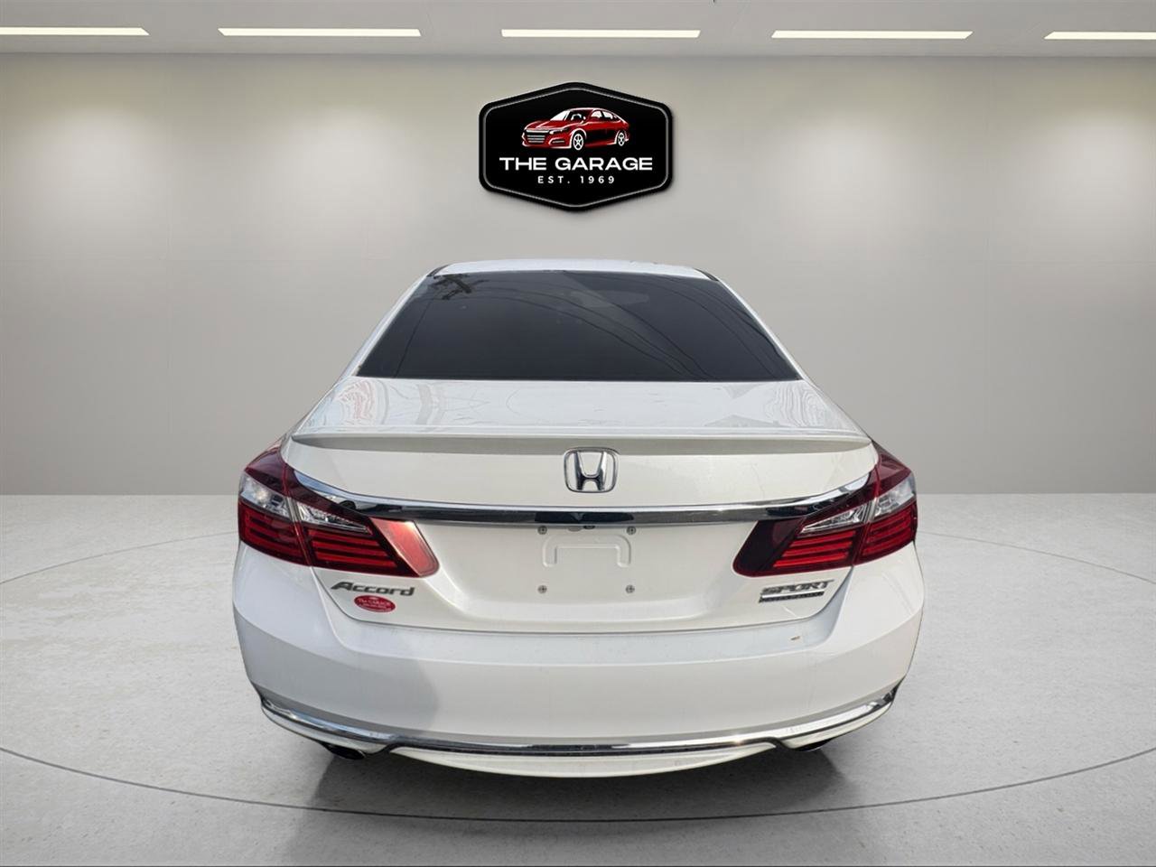 Used 2017 Honda Accord Sport Special Edition image 8