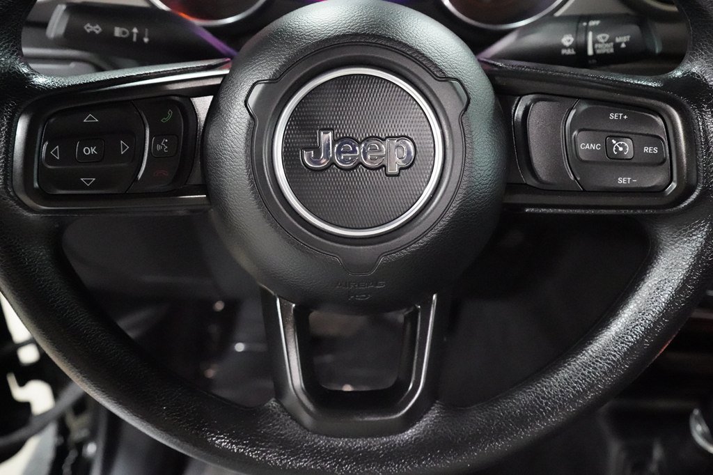 Used 2020 Jeep Wrangler Sport AWD/4WD image 14