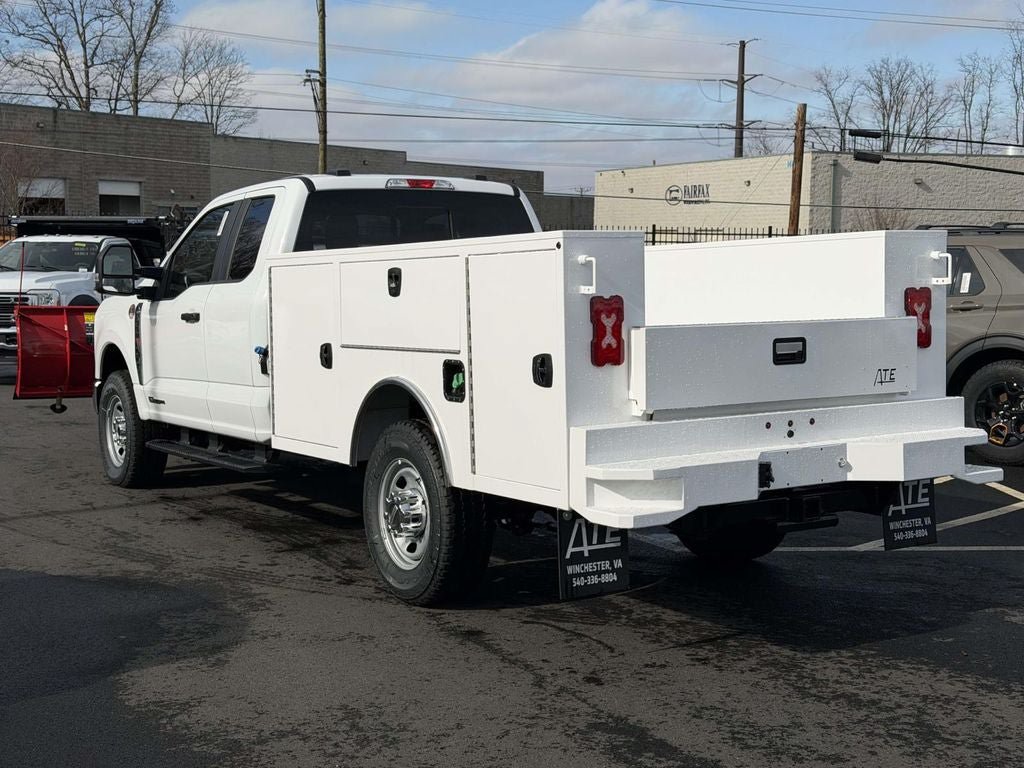 New 2026 Ford F350 XL w/ XL Chrome Package AWD/4WD image 4