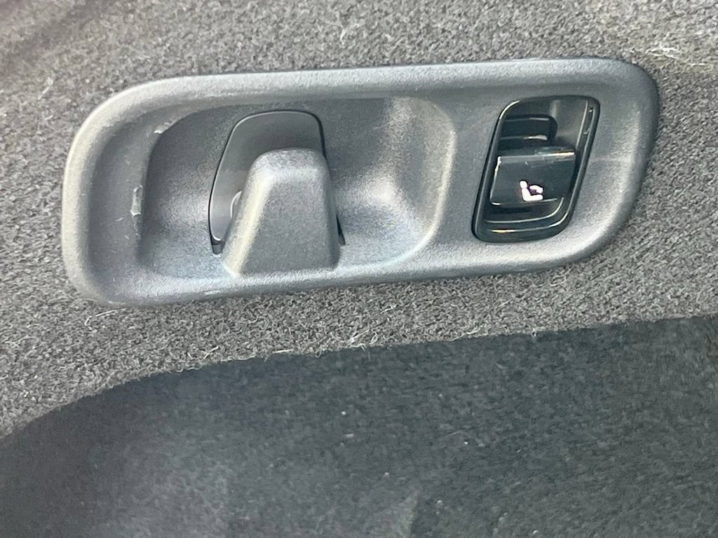 Certified 2024 Mercedes-Benz C 300 4MATIC Sedan image 36
