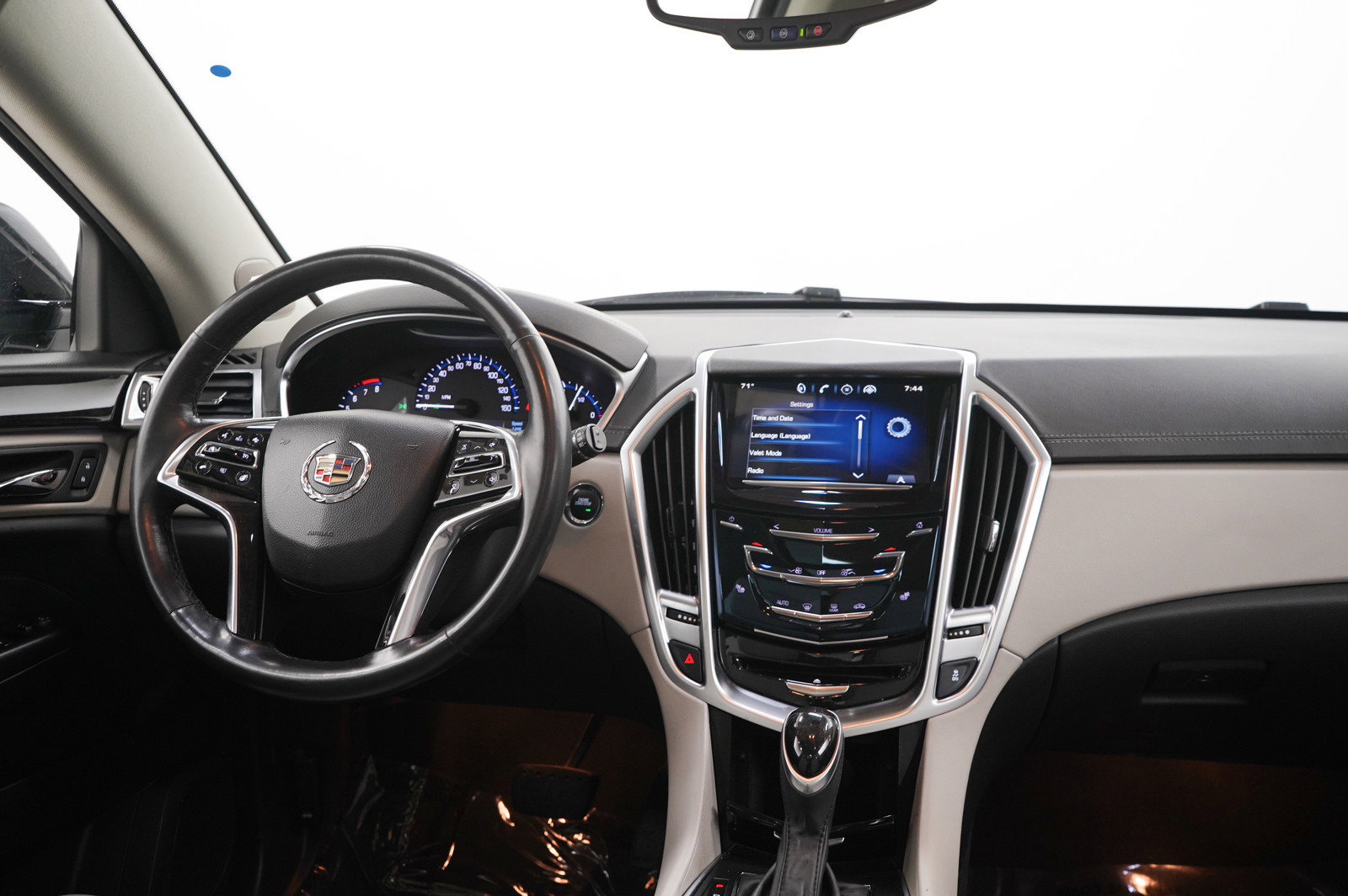 Used 2016 Cadillac SRX Luxury w/ Driver Awareness Package AWD/4WD image 14