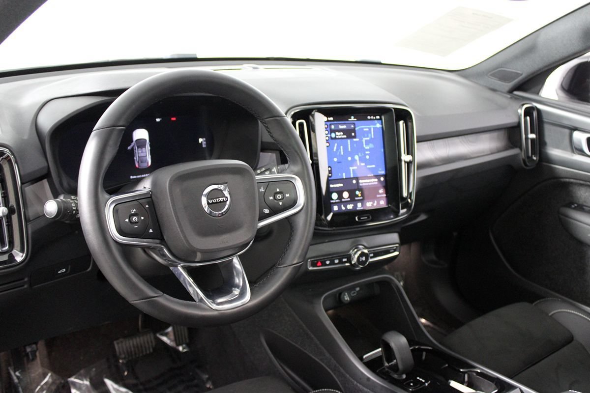 Used 2023 Volvo C40 P8 Recharge Plus AWD/4WD image 14