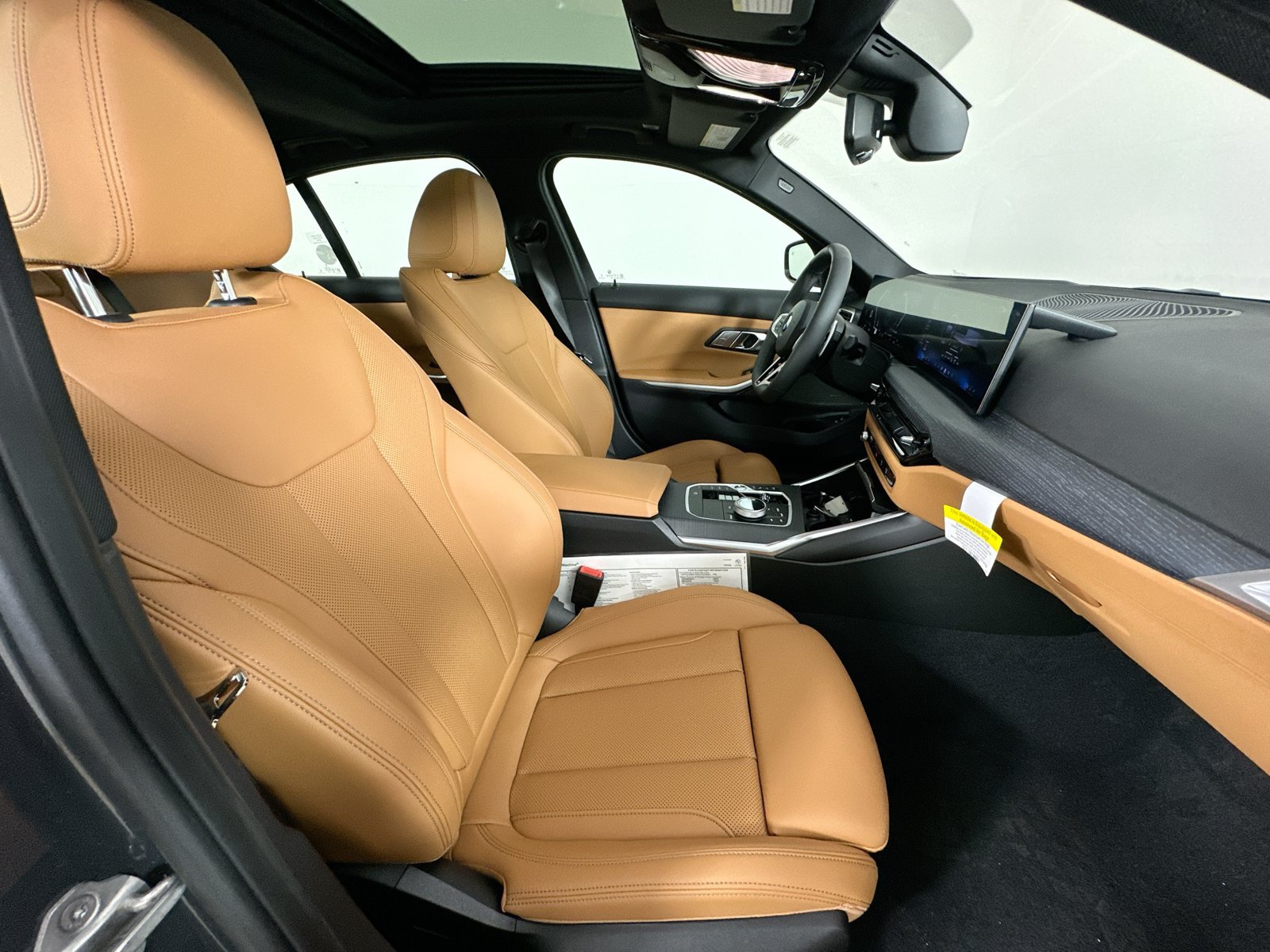 New 2026 BMW 330i xDrive Sedan w/ M Sport Package AWD/4WD image 44