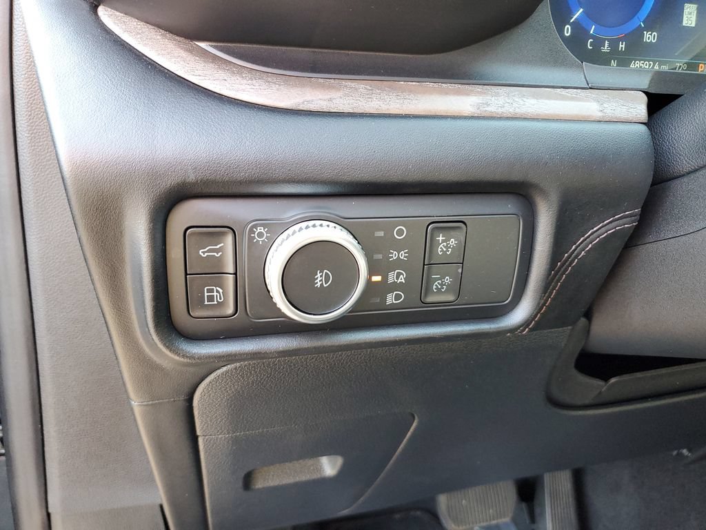 Used 2022 Ford Explorer Platinum w/ Technology Package AWD/4WD image 19