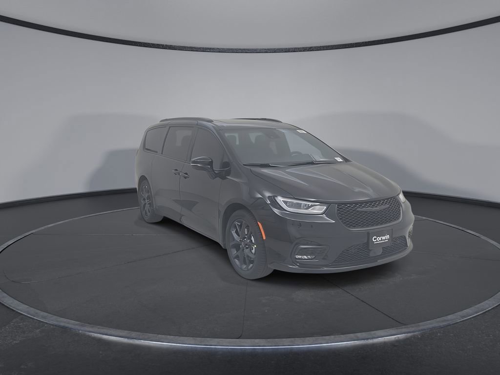 New 2026 Chrysler Pacifica Limited image 5