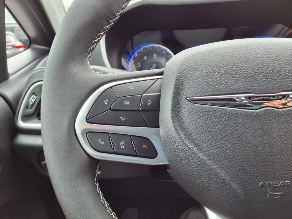 New 2026 Chrysler Pacifica Select image 25