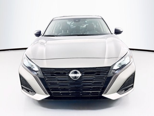 New 2026 Nissan Altima 2.5 SV FWD image 2