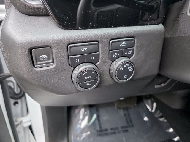 Used 2023 Chevrolet Silverado 1500 LT AWD/4WD image 24