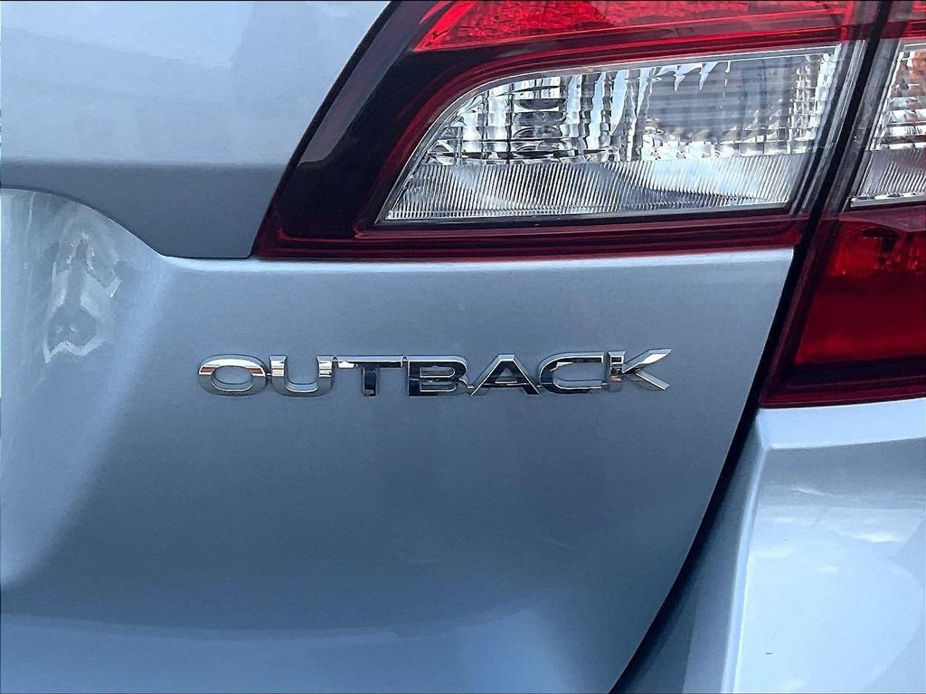 Used 2016 Subaru Outback 2.5i Premium AWD/4WD image 22