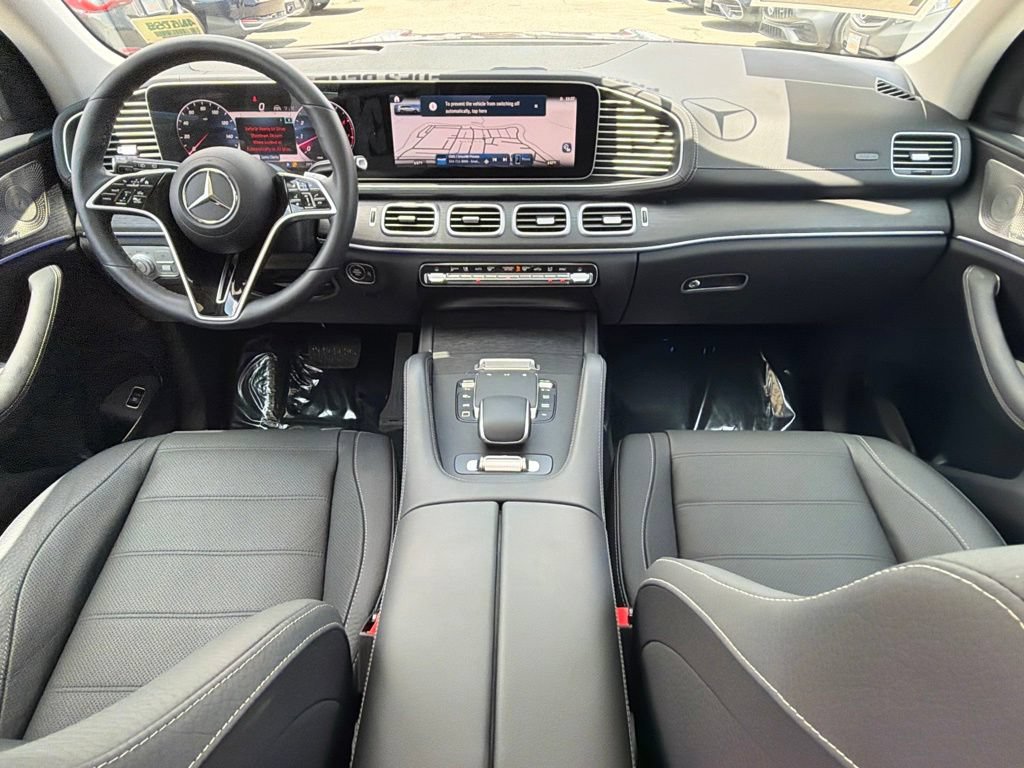 Certified 2026 Mercedes-Benz GLS 450 4MATIC image 32