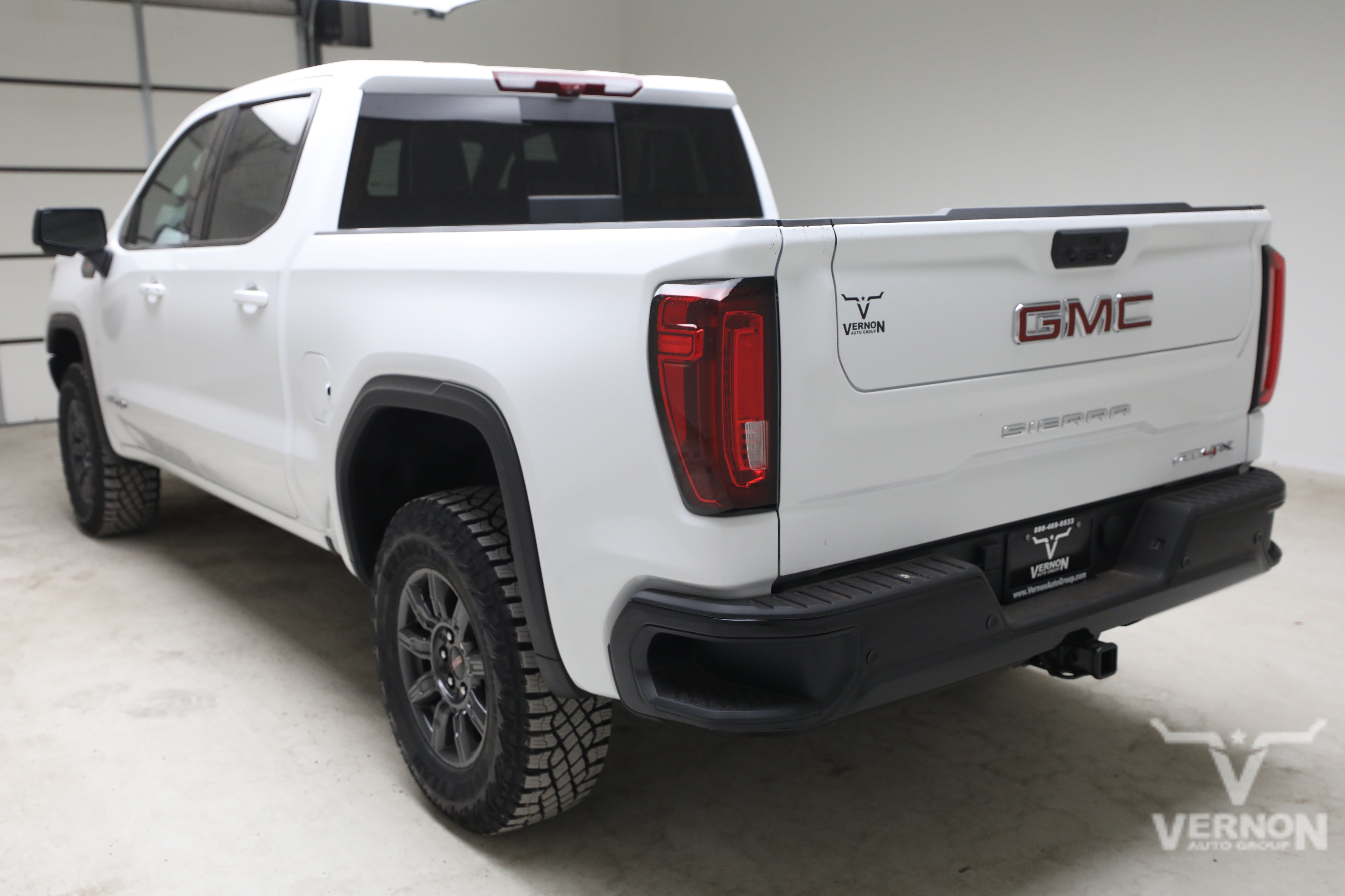 New 2026 GMC Sierra 1500 AT4X AWD/4WD image 3