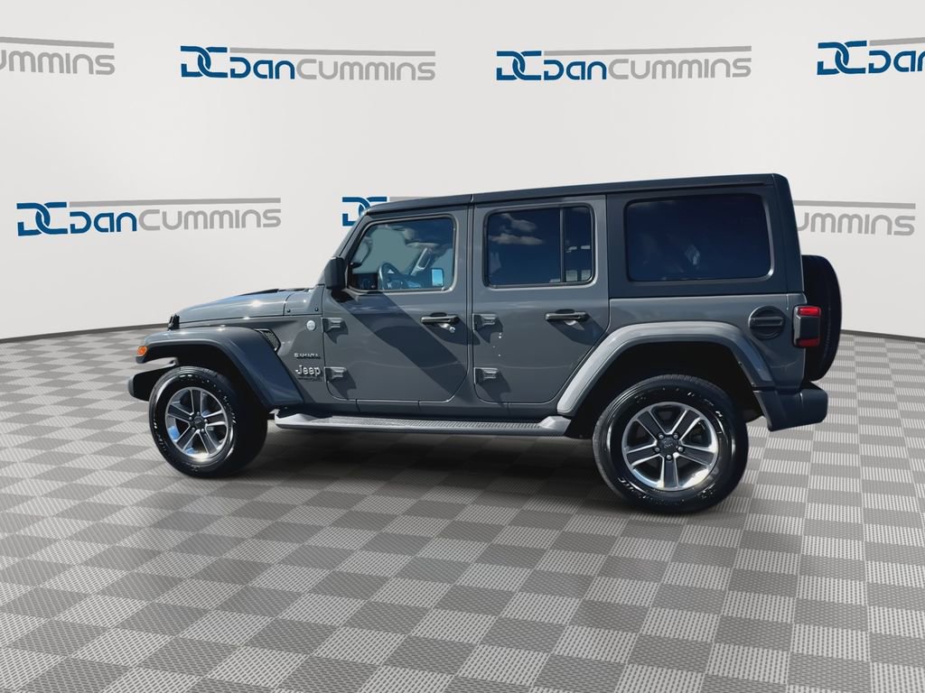 Used 2018 Jeep Wrangler Unlimited Sahara image 8