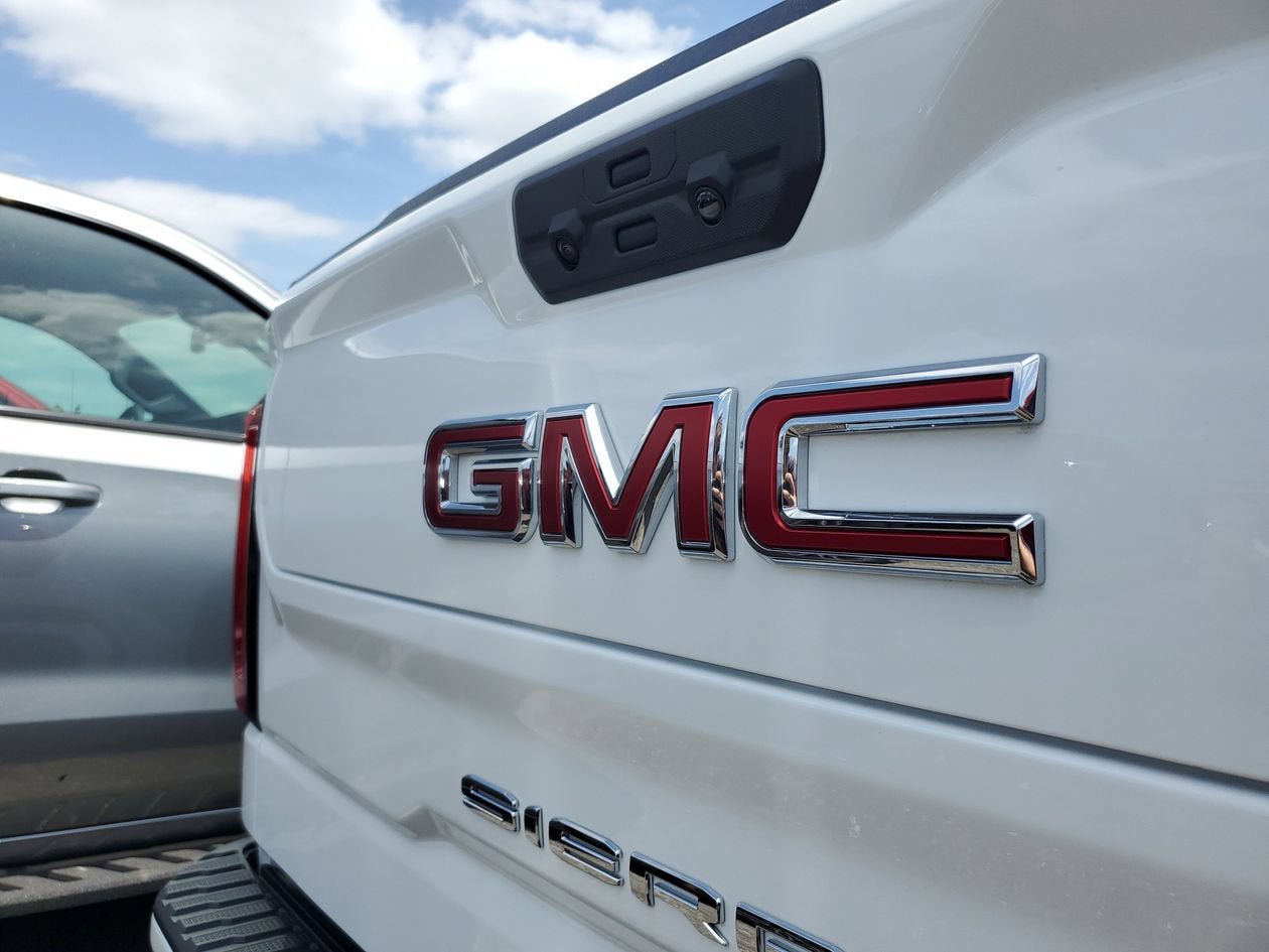 New 2026 GMC Sierra 1500 AT4 w/ AT4 Premium Package AWD/4WD image 7