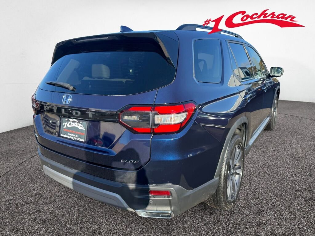 Used 2023 Honda Pilot Elite image 7