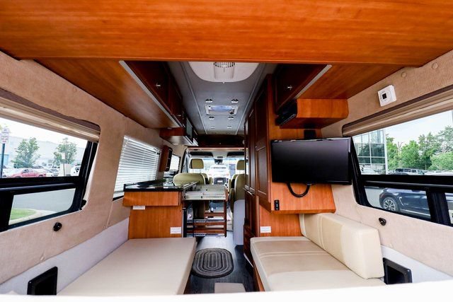 Used 2014 Mercedes-Benz Sprinter 3500 image 34