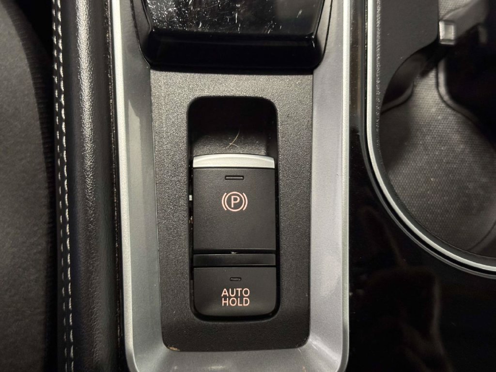 Used 2024 Nissan Altima 2.5 SV w/ SV Premium Package AWD/4WD image 27