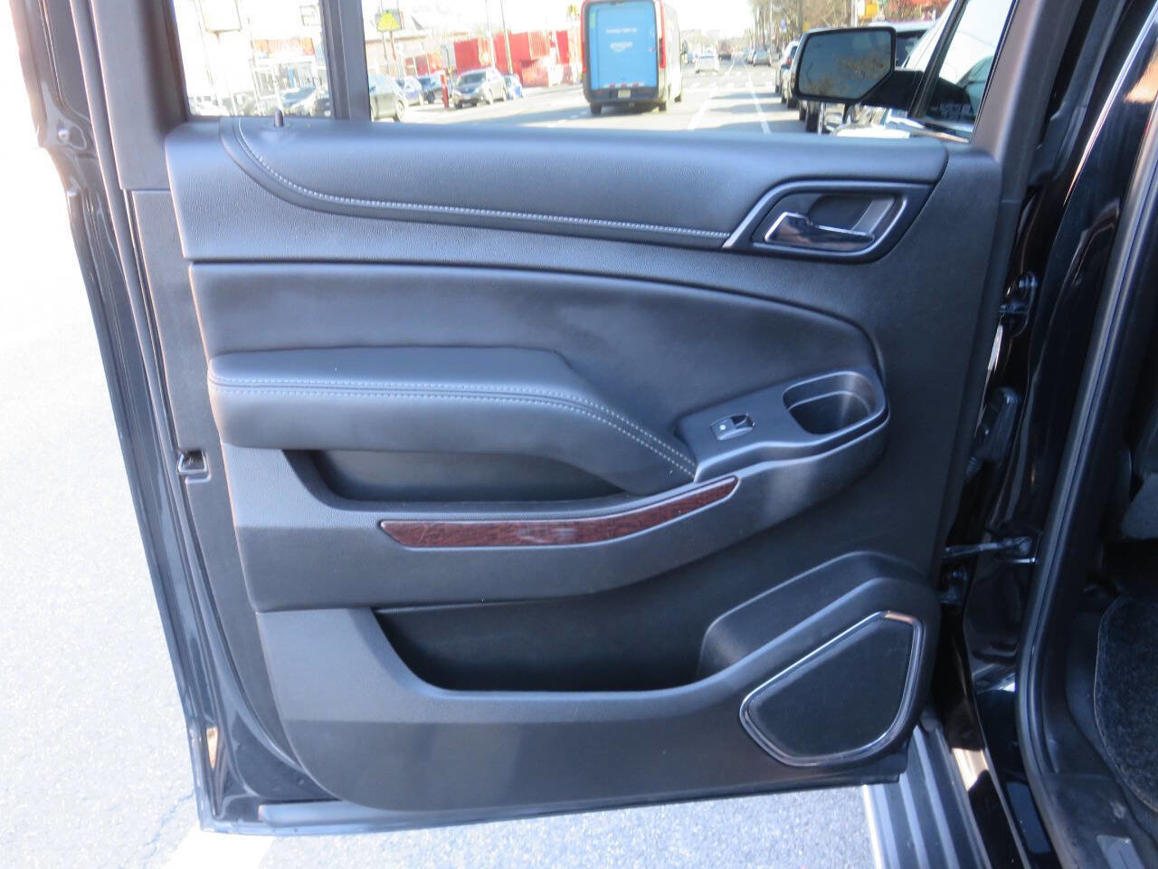 Used 2019 GMC Yukon XL SLT image 30