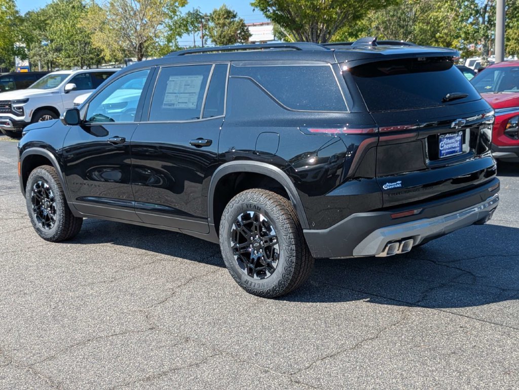 New 2027 Chevrolet Traverse Z71 w/ Enhanced Driving Package AWD/4WD image 6