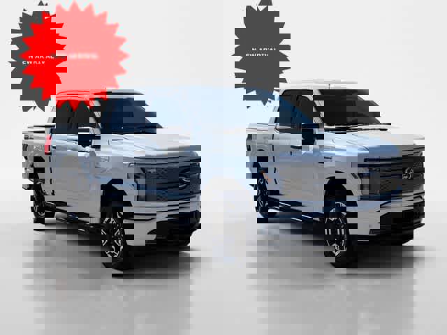 Used 2023 Ford F150 Lightning XLT AWD/4WD image 7