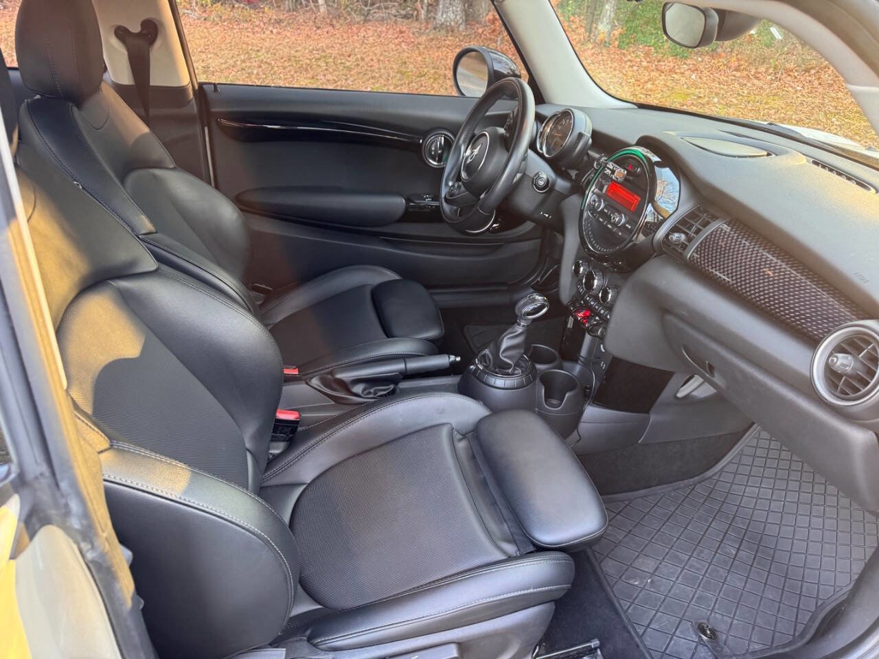 Used 2015 MINI Cooper S image 11