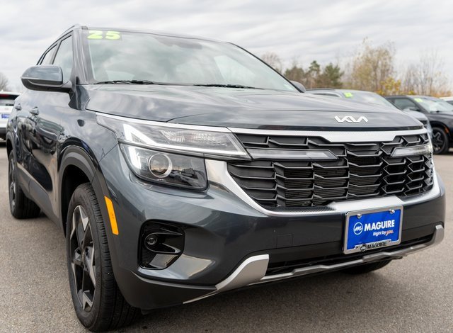 Used 2025 Kia Seltos EX image 4