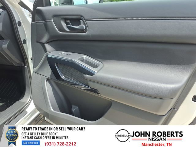 Certified 2025 Nissan Pathfinder SV FWD image 20