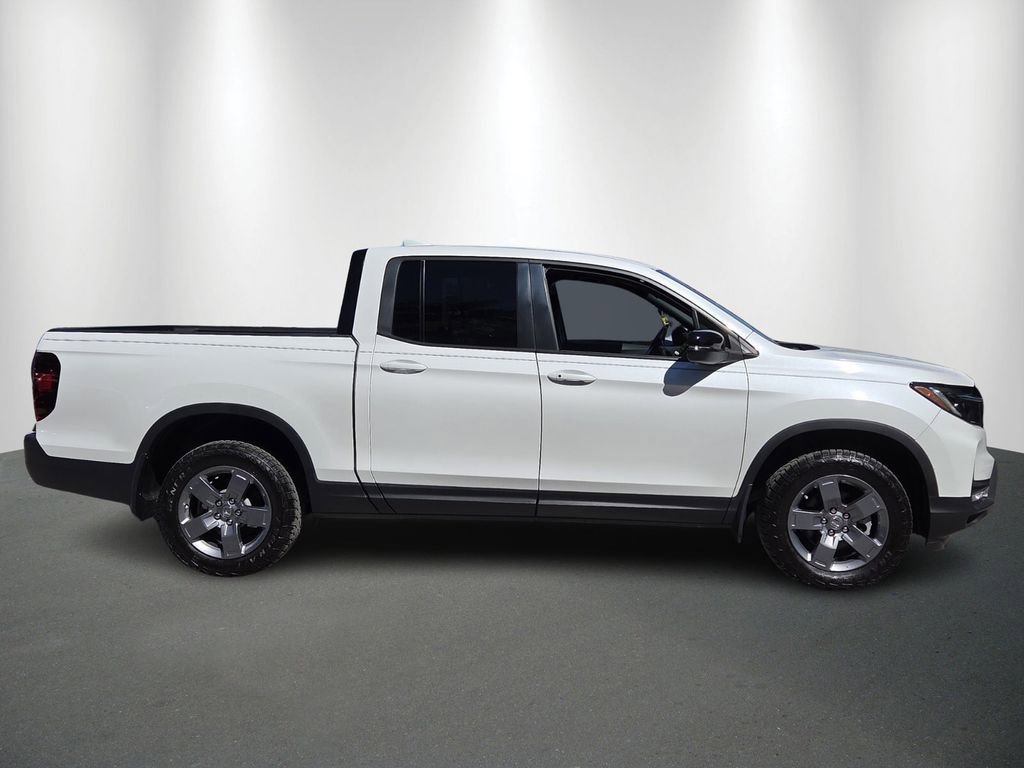 Certified 2024 Honda Ridgeline TrailSport image 8