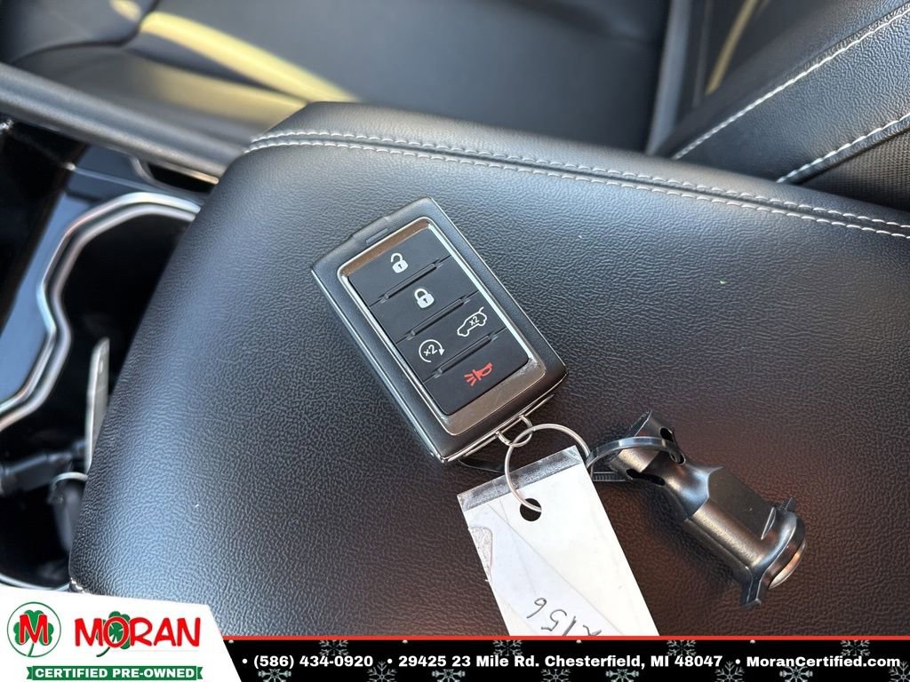 Used 2023 Jeep Grand Cherokee Limited image 34