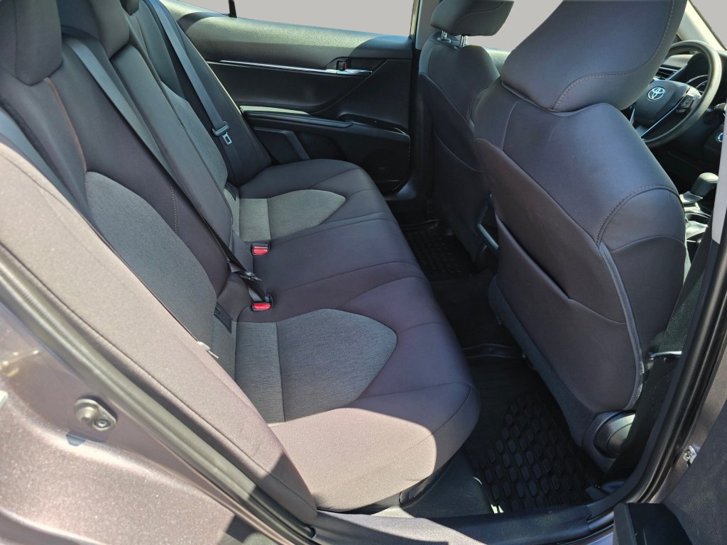 Used 2020 Toyota Camry LE FWD image 25
