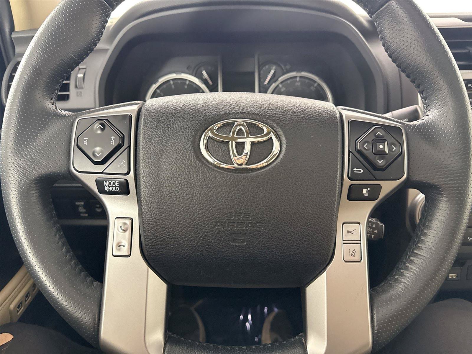 Certified 2022 Toyota 4Runner Limited AWD/4WD image 17