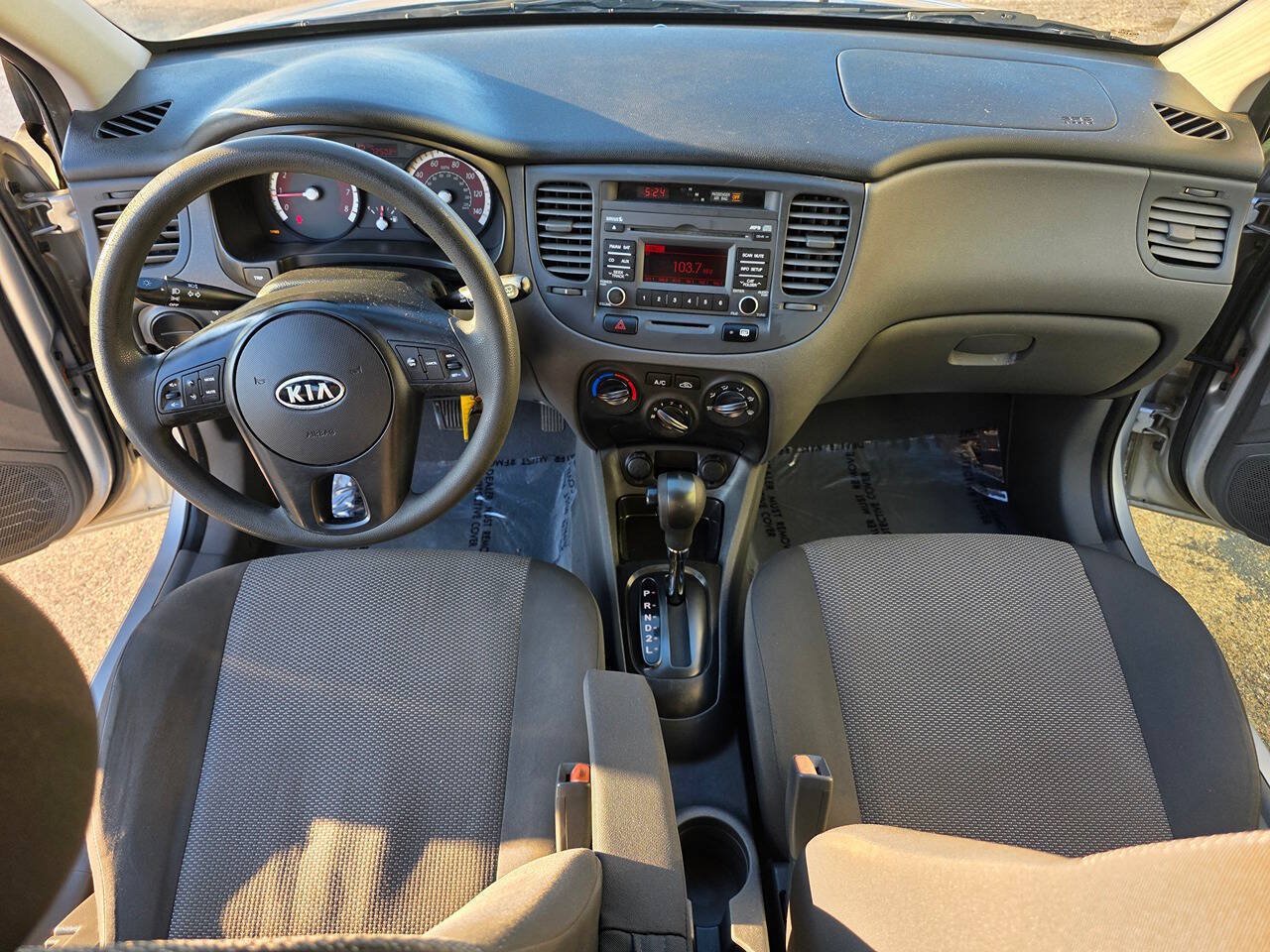 Used 2010 Kia Rio5 w/ Value Pkg FWD image 32