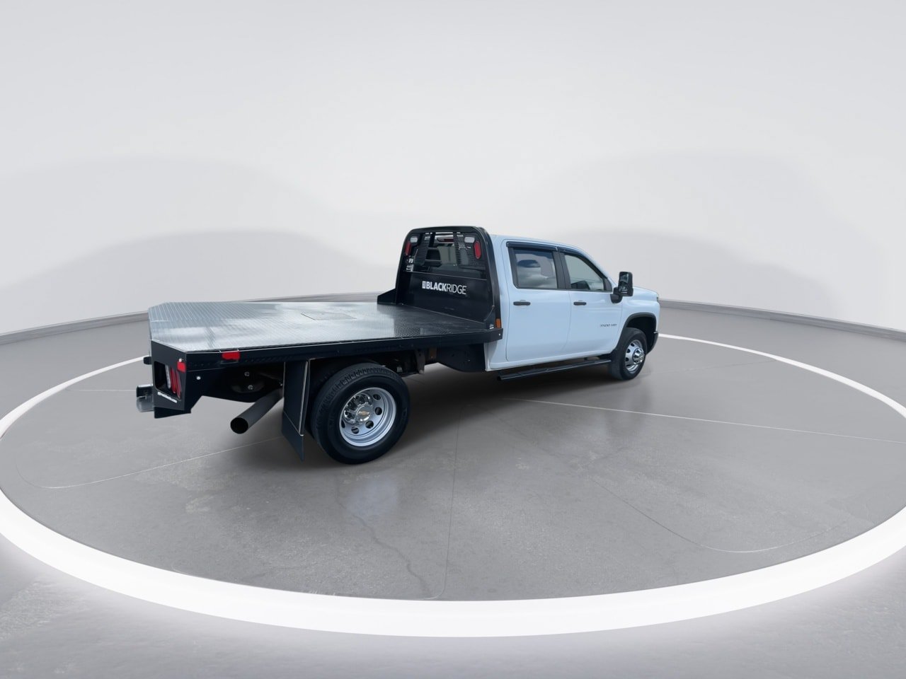Used 2025 Chevrolet Silverado 3500 W/T AWD/4WD image 9